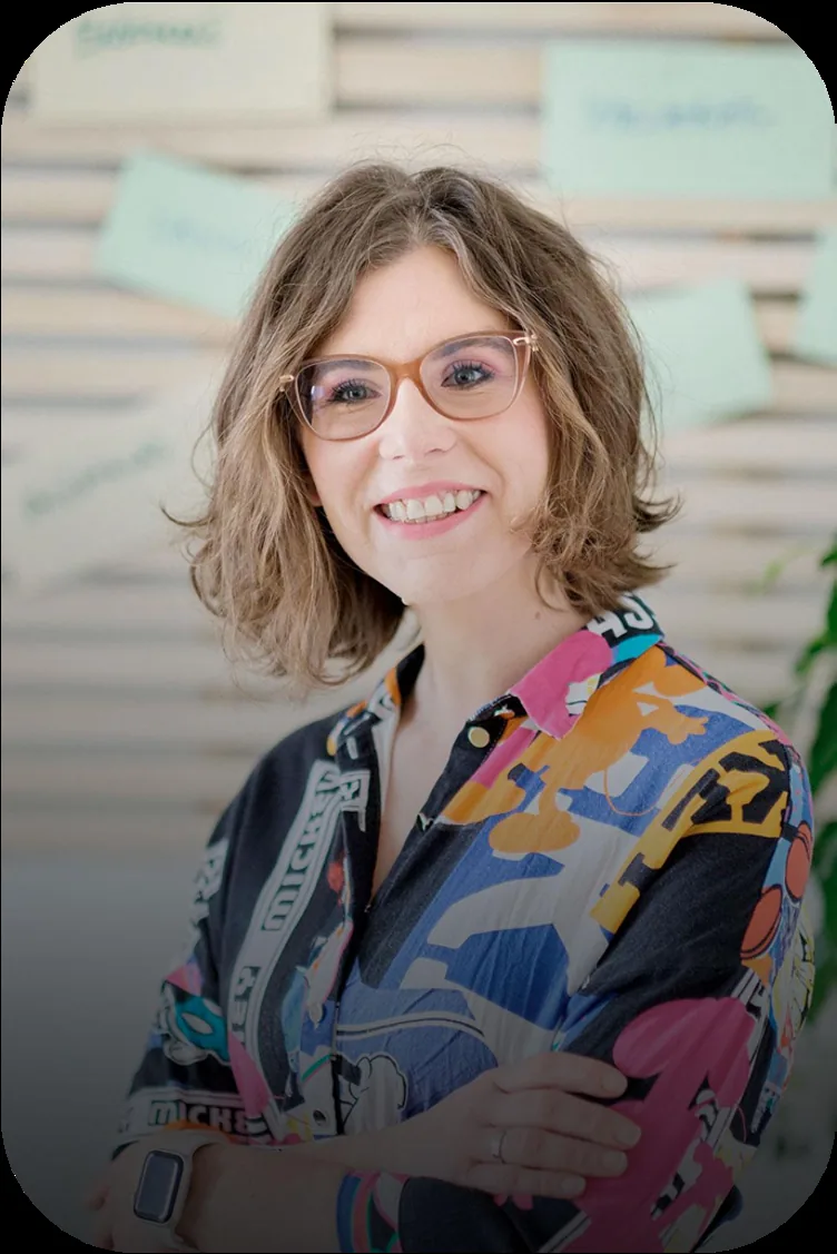 Tóth Annamária / Mary mosolygó portréja
